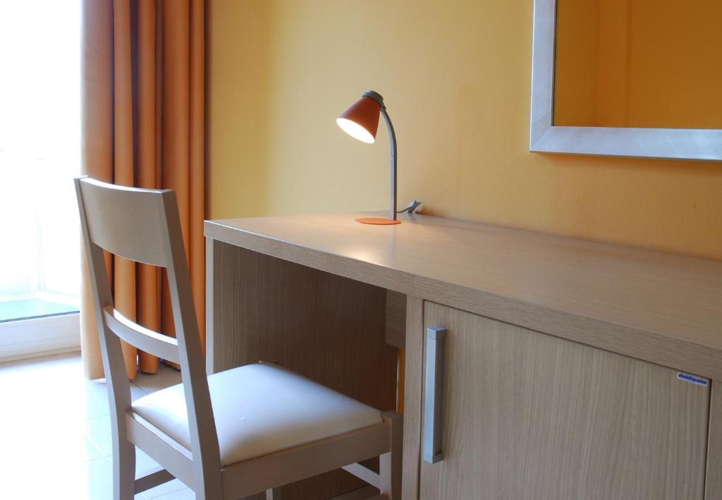 Hotel Michelangelo Teramo Værelse billede