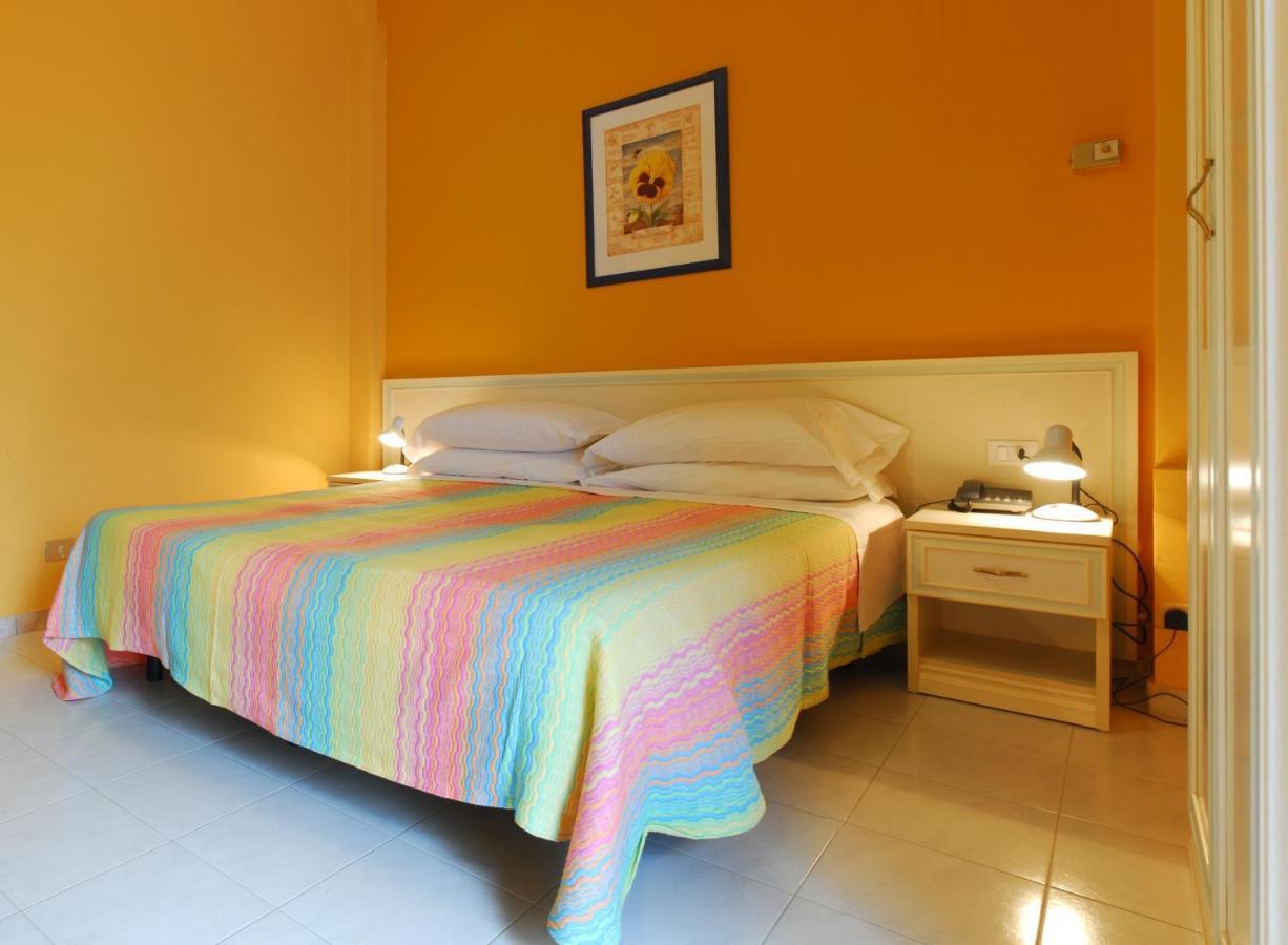 Hotel Michelangelo Teramo Værelse billede